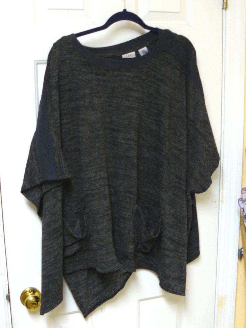 LOGO by Lori Goldstein Sweater Knit Poncho with Faux Suede Trim Sz M-XL